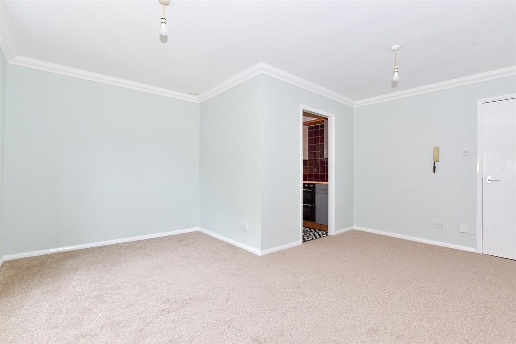 Living/Bedroom Area