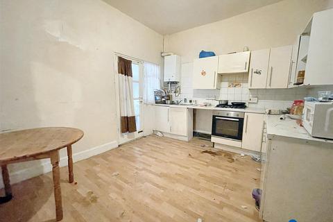 80 Barking Road, East Ham, London, E6 3BP