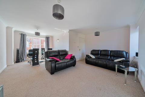 14 Bland Drive, Hawkinge, Folkestone, CT18 7PX