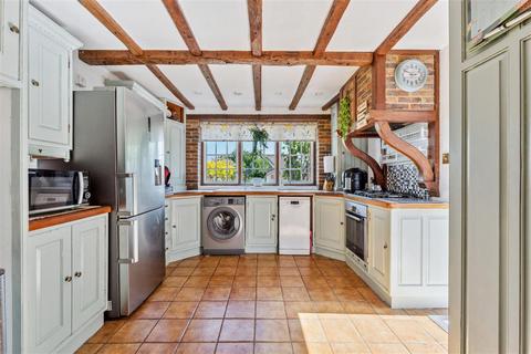 undefined, Newtown Road, New Denham