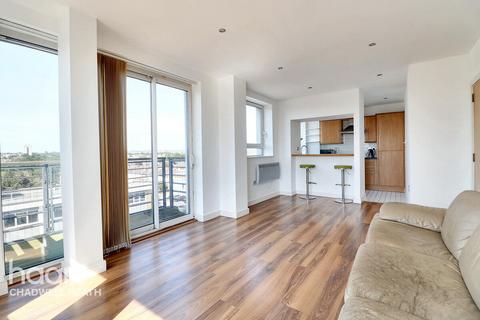 2 bedroom apartment for sale, High Road, ROMFORD