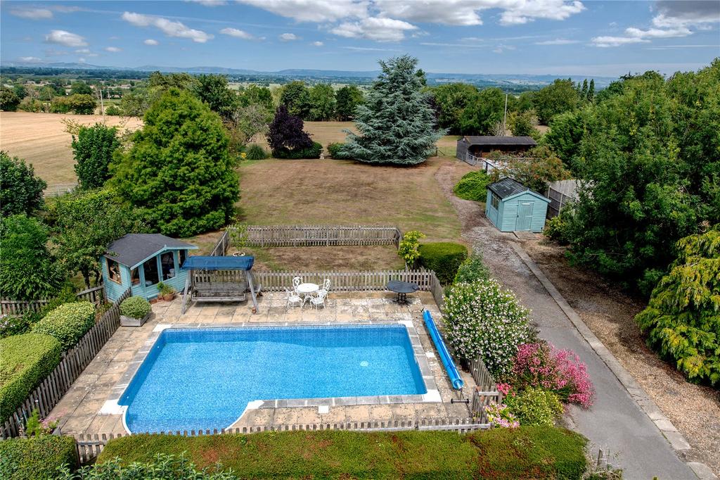 Pool &amp; View