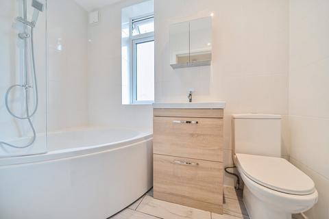 52 Mersham Road, Thornton Heath, CR7 8NP