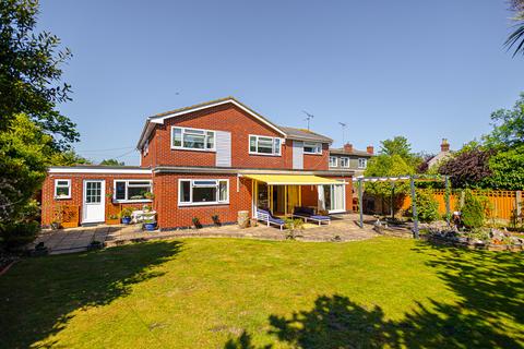 5 bedroom detached house for sale, The Chase, Benfleet, SS7