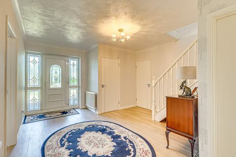 5 bedroom detached house for sale, The Chase, Benfleet, SS7