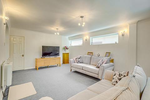 5 bedroom detached house for sale, The Chase, Benfleet, SS7