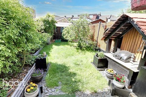 3 bedroom end of terrace house for sale, Youngs Road, Newbury Park