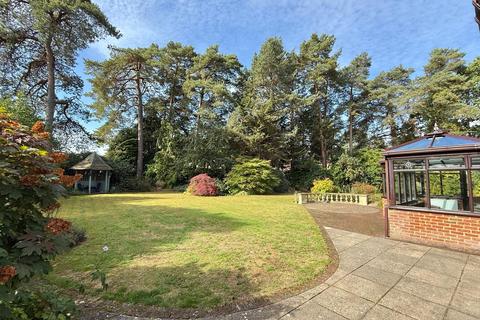 4 bedroom detached house for sale, Evergreens, Ashley Heath, BH24 2JZ
