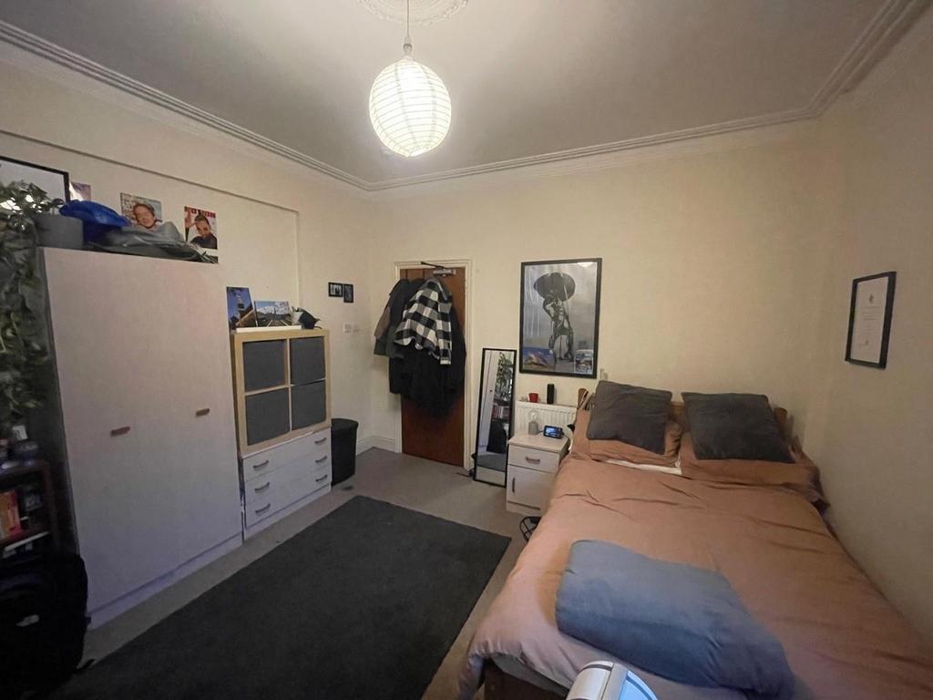 BDqj25 Uh4ky I6 Etm-K0 XFg.jpg