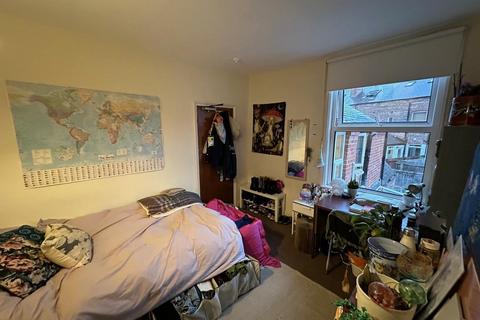 6 bedroom semi-detached house to rent, *£140pppw bills incl* Devonshire Promenade, Nottingham