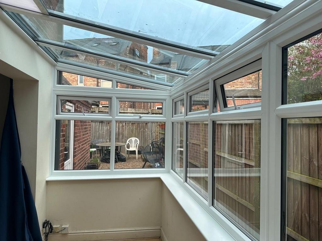 2 Qz e5w 4 Umn HKYz Ol0dkw.jpg