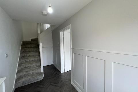 4 bedroom semi-detached house to rent, Elderberry Close, Wynyard