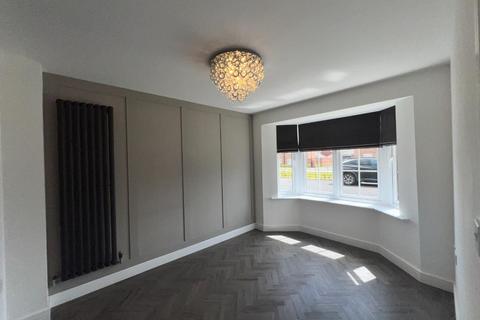 4 bedroom semi-detached house to rent, Elderberry Close, Wynyard
