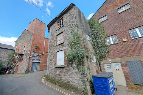 Barn for sale, Bell Lane , Brecon, Powys .