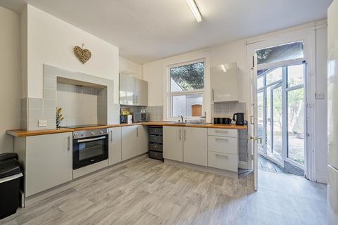 57 Compton Road, Cradley Heath, B64 5BB