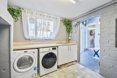 57 Compton Road, Cradley Heath, B64 5BB