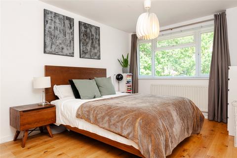 3 Blakes Lane, New Malden, KT3 6NP