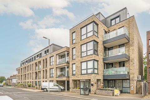 3 Indigo Square, Surbiton, KT6 5BG
