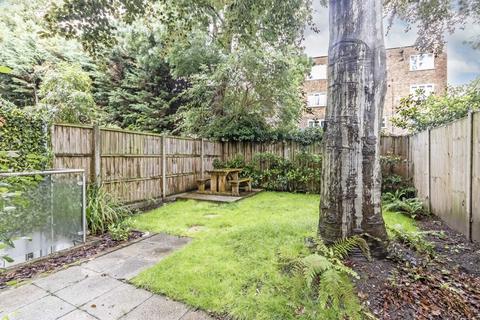 3 Indigo Square, Surbiton, KT6 5BG