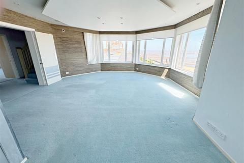 undefined, The Penthouse, Eastshore, Bradford Avenue, Cleethorpes, N.E Lincs, DN35 0BB