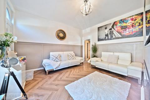 5 French Avenue, Oldham, OL1 4HH