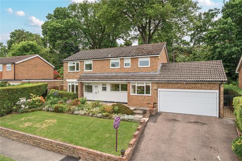 21 Fernhill Close, Woking, GU22 0DJ
