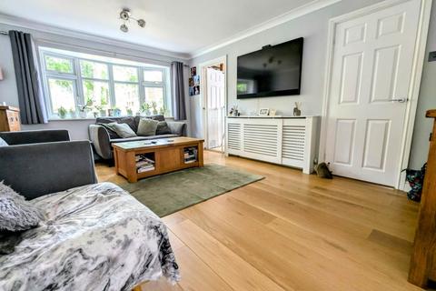 undefined, Oak Tree Road, Bordon GU35
