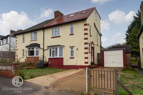 6 bedroom semi-detached house for sale, Sturgeons Way, Hitchin, Hertfordshire, SG4 0BN