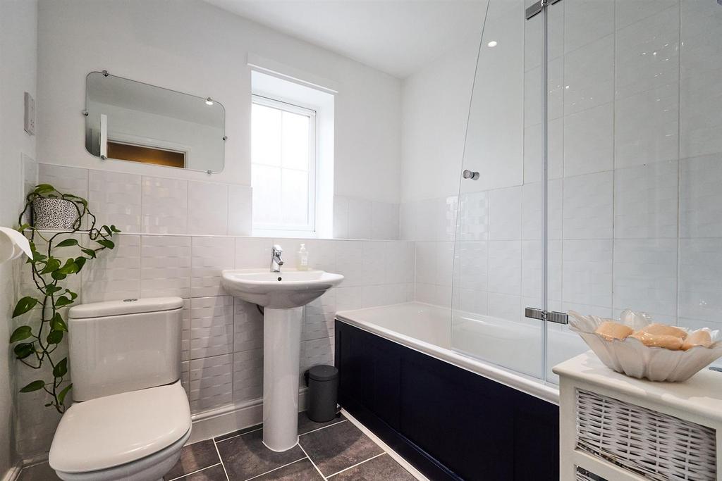 Rear Family Bathroom