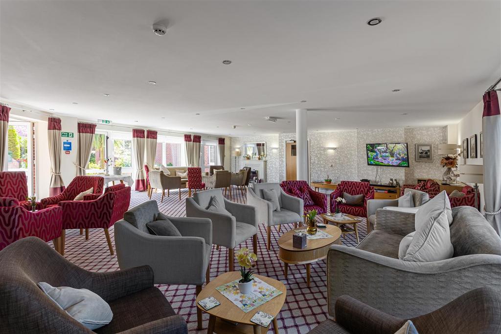 Flat 19 Smithson Court 40.jpg
