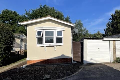 undefined, Mereoak Park, Three Mile Cross, Reading, RG7