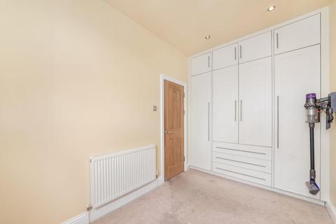 95d Lennard Road, Beckenham, BR3 1QS