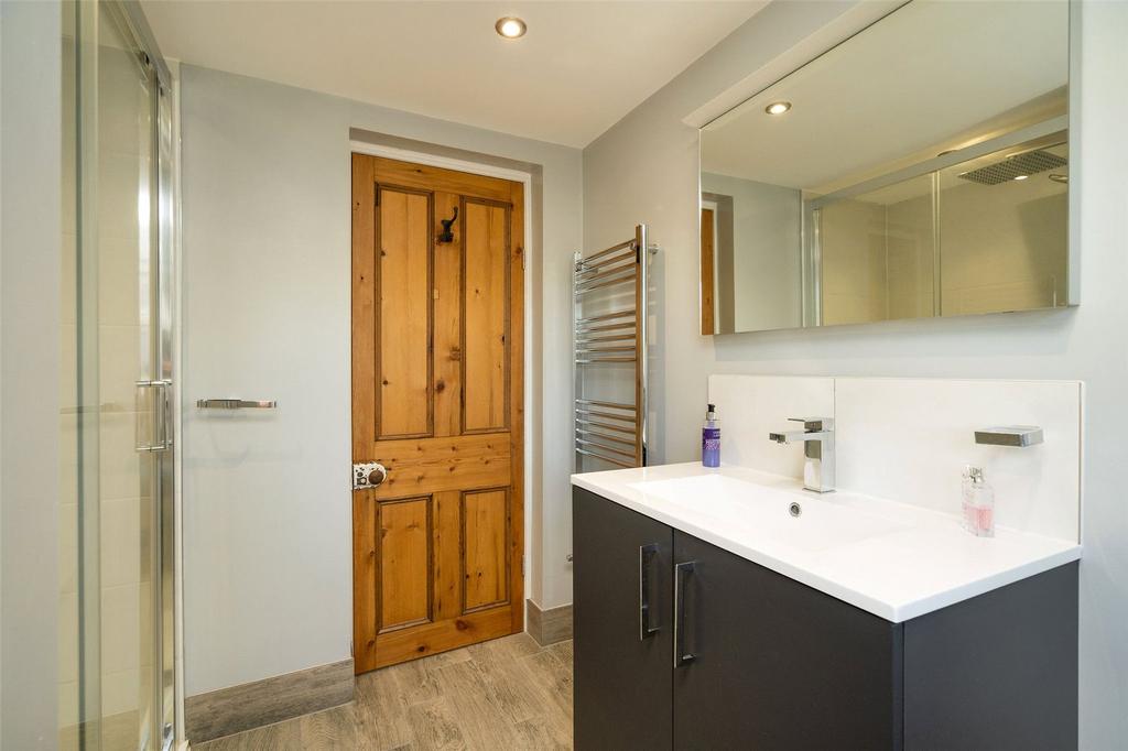 Family Shower Room