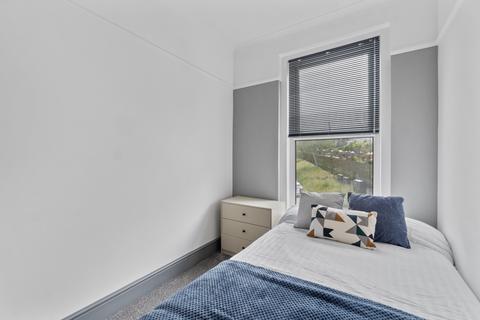 1 bedroom house to rent, 14 Prince Maurice Road, Devon PL4