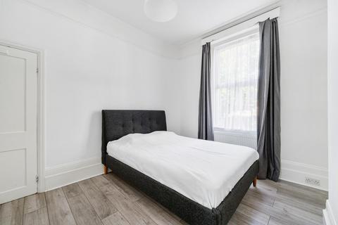 1 bedroom flat for sale, Horn Lane, Acton