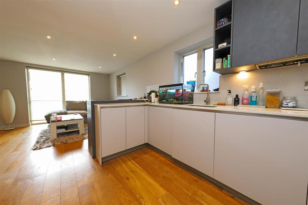Nicholas james  kitchen3.jpg