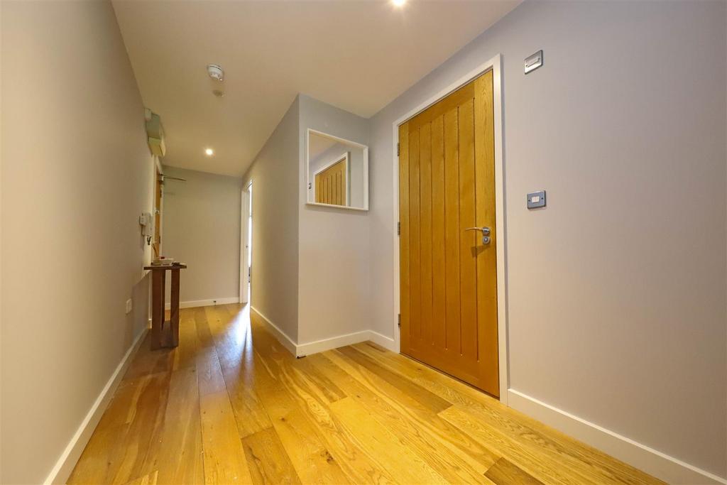 Nicholas james  hallway.jpg