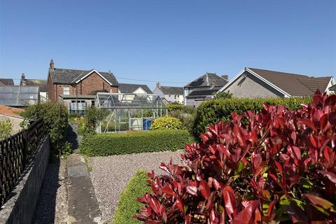 3 bedroom house for sale, Llanybydder