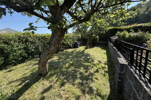 3 bedroom house for sale, Llanybydder