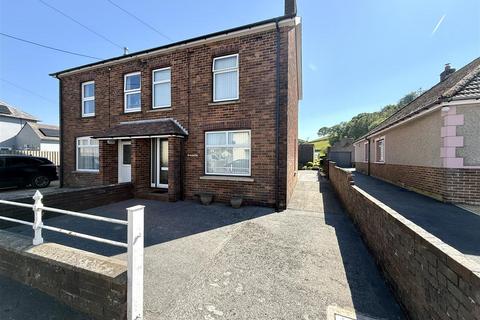 3 bedroom house for sale, Llanybydder