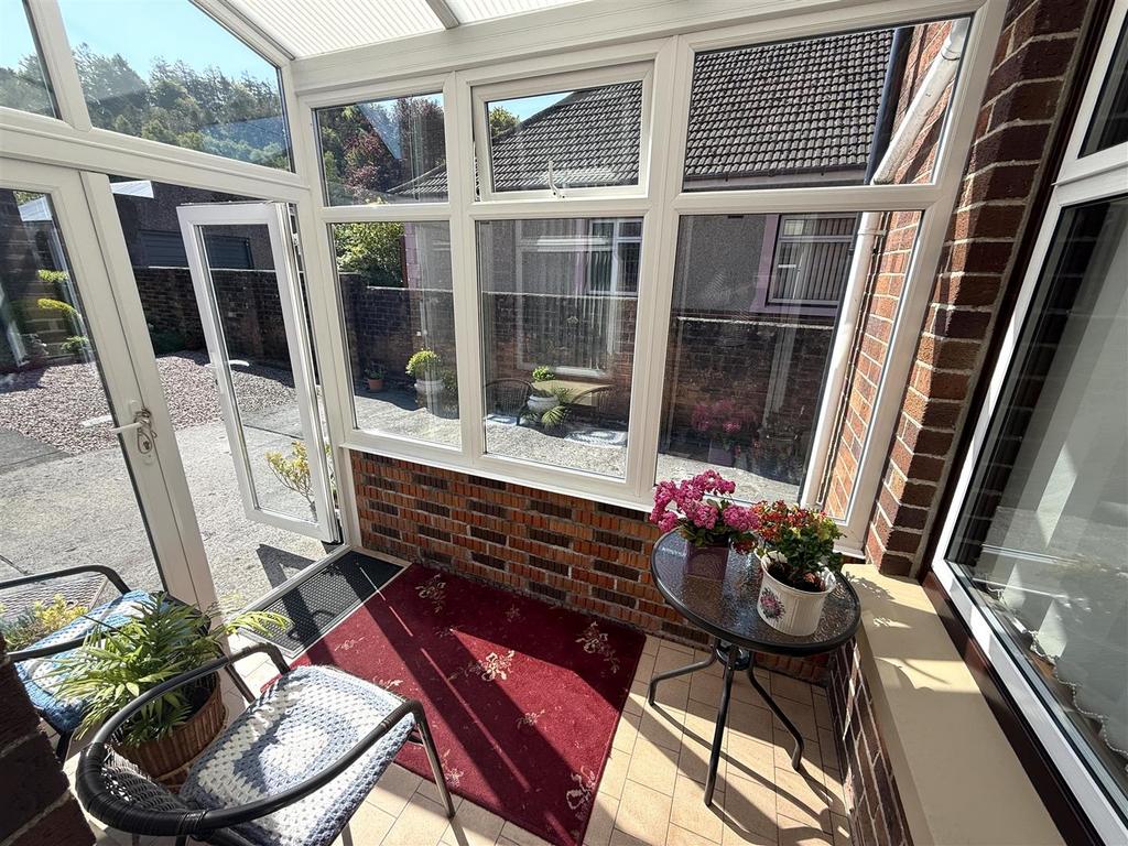 Rear Porch / Conservatory