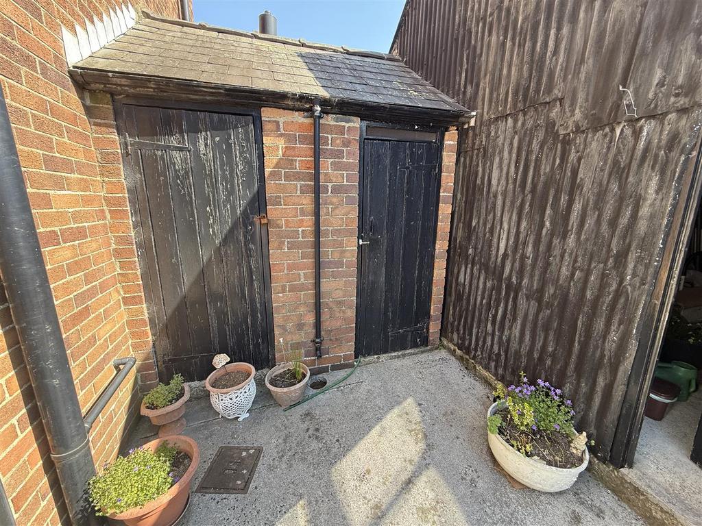 External WC