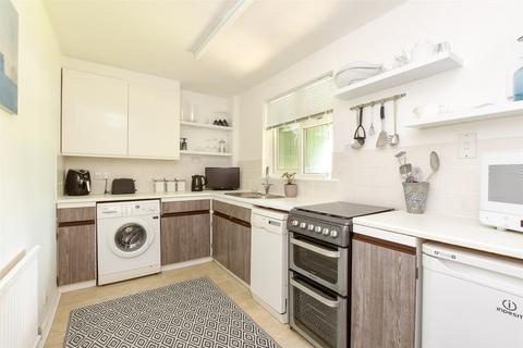 1 bedroom ground floor flat for sale, St. Johns, Redhill, Surrey