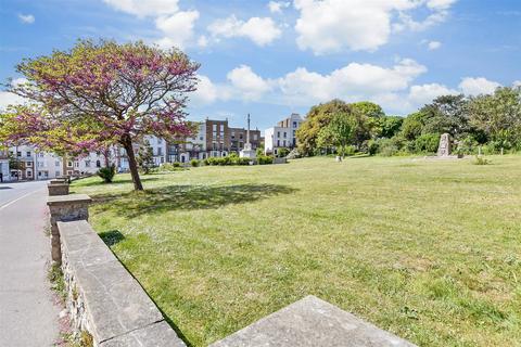 3 bedroom end of terrace house for sale, Trinity Square, Margate, Kent