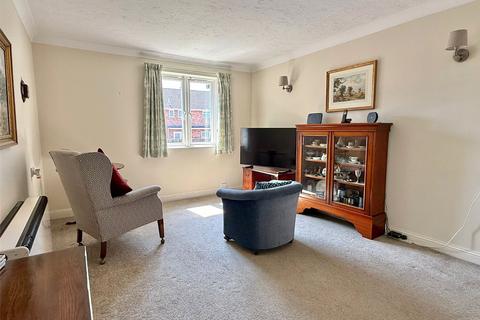 2 bedroom apartment for sale, Sea Road, Milford on Sea, Lymington, Hampshire, SO41