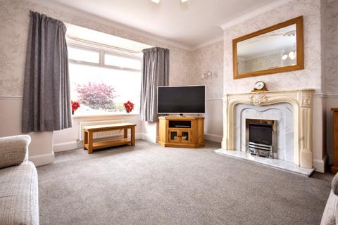 3 bedroom semi-detached house for sale, Chidswell Lane, Dewsbury, West Yorkshire