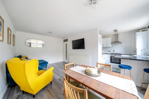 18 Burness Close, Uxbridge, UB8 2PZ