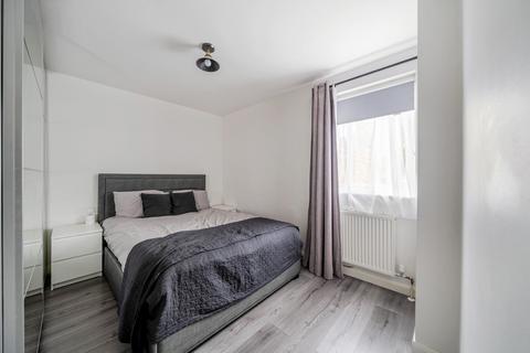 18 Burness Close, Uxbridge, UB8 2PZ