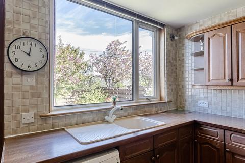 14 Broompark Road, Edinburgh, EH12 7JZ