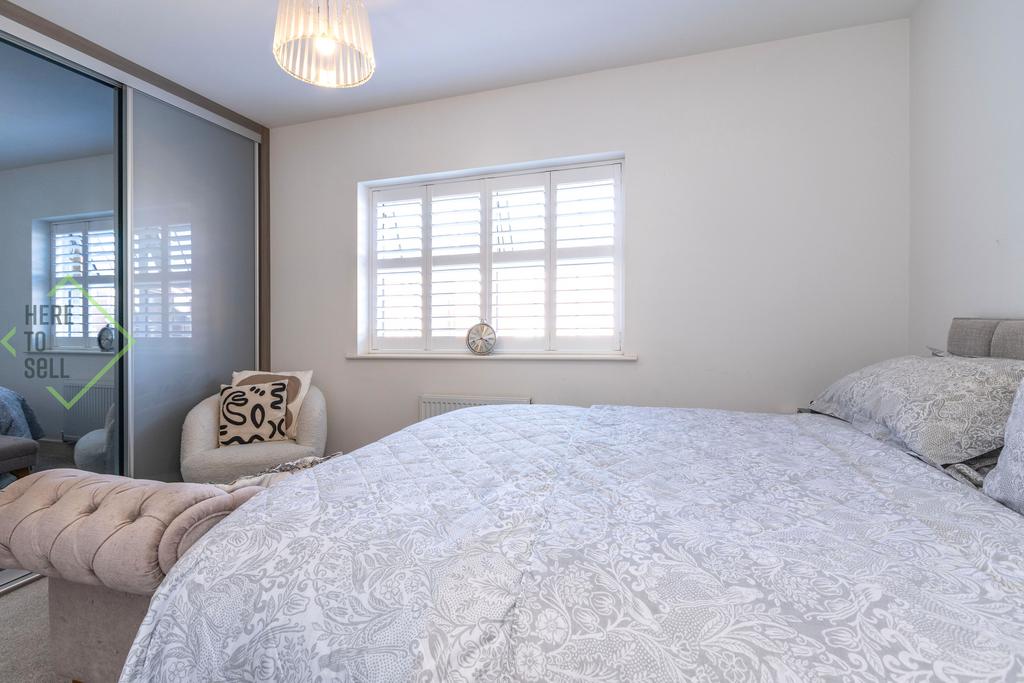 Bedroom 1 (2)